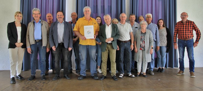 Gruppenfoto der Abschlussveranstaltung der Initative Zukunfts-Check Dorf in Gevenich.